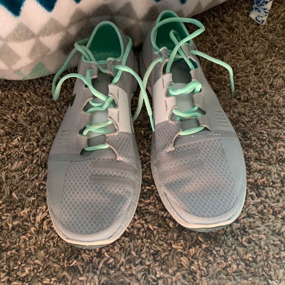 Under armour speed form AMP tennis shoes